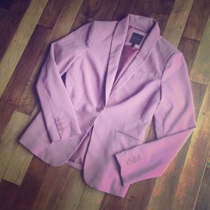 Gorgeous pink blazer!